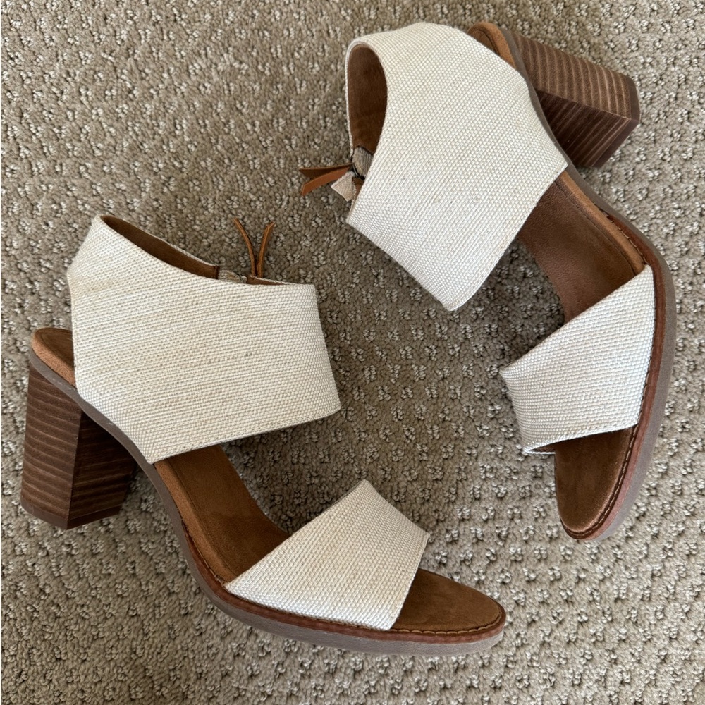 Tom’s Majorca Block Heel Sandal. Size 8.